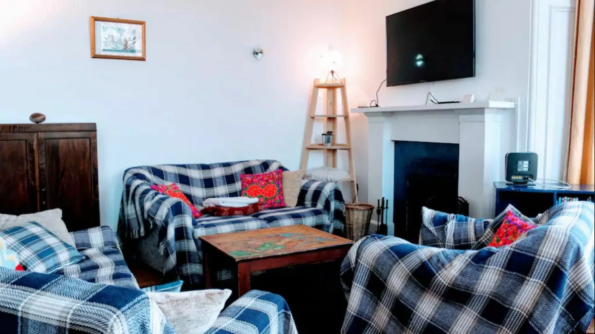 Traditional Apartment Oer The Meadows Edinburgh